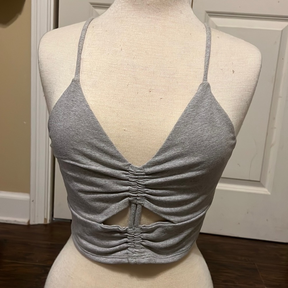 Keyhole top